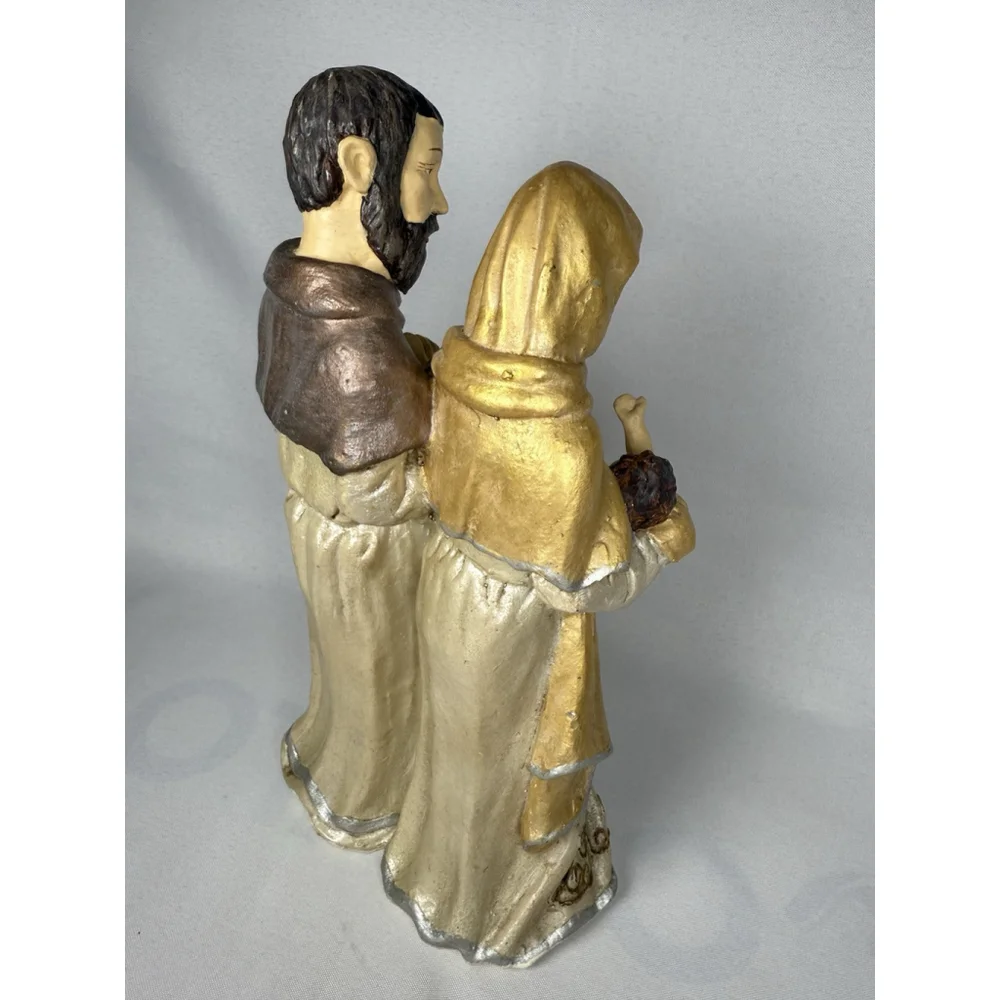 Holy Family Figurine 11